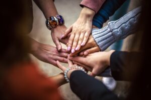 COMO LA SOCIEDAD CIVIL PUEDE CAMBIAR AL MUNDO…